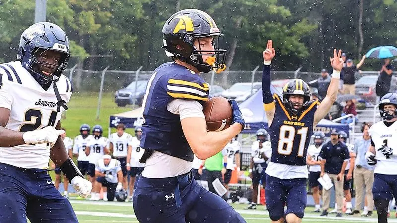 Football Improves to 2-0 With Shutout vs. Juniata