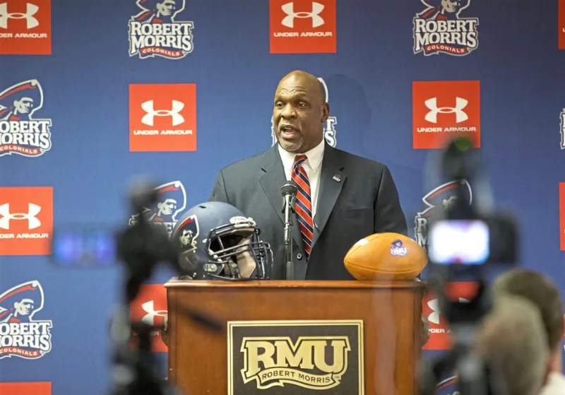 Akron beats Robert Morris 45-10 behind Cibastian Broughton's 4 TD passes