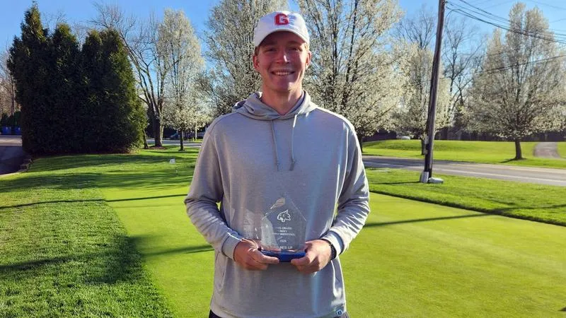 Gronbeck earns 2nd honor of season