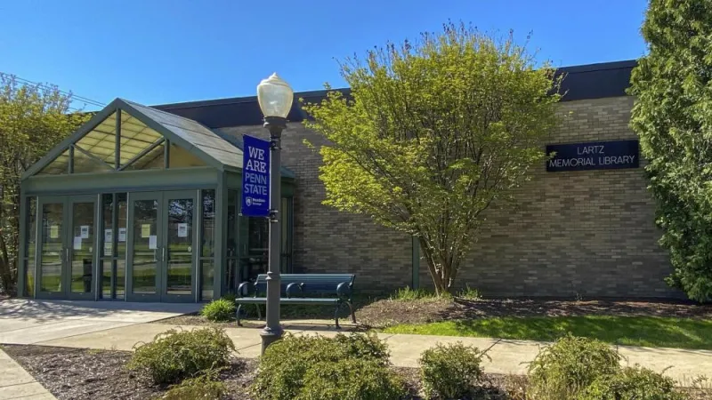 Lartz Memorial Library marks 30 years on Shenango campus with celebration