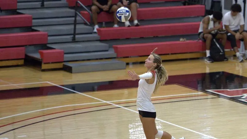 Women's Volleyball Opens MAC Freedom Play with Five-Set Road Victory