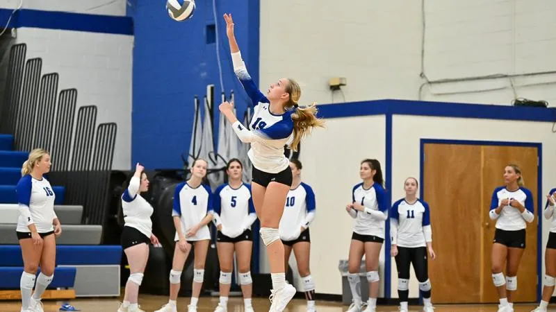 Women's Volleyball Earns First Win of Season, Defeats Albright, 3-1