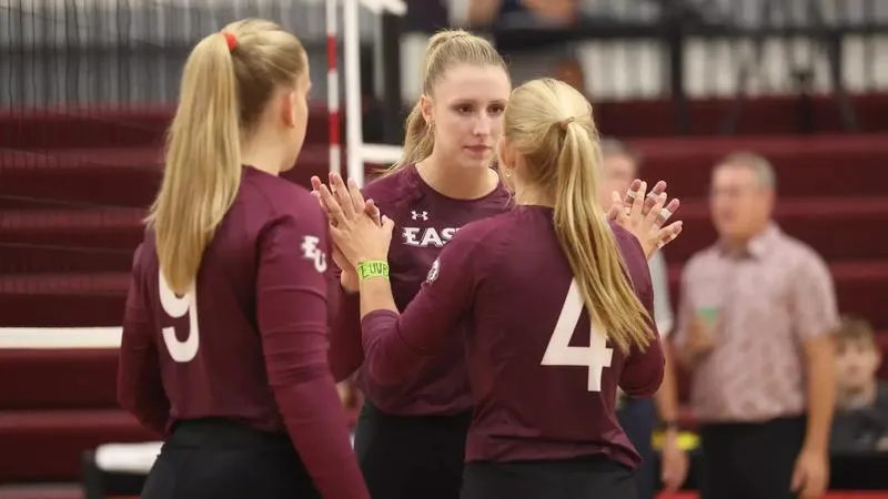 Volleyball Wins League-Opener at York