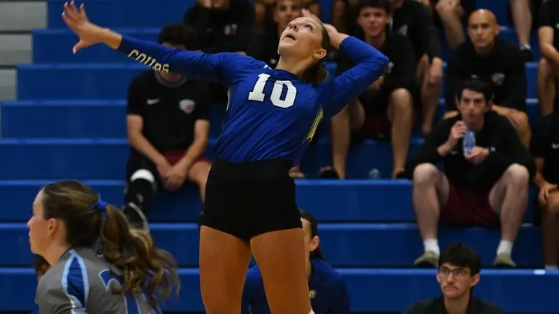 Volleyball Wins MAC Freedom Opener