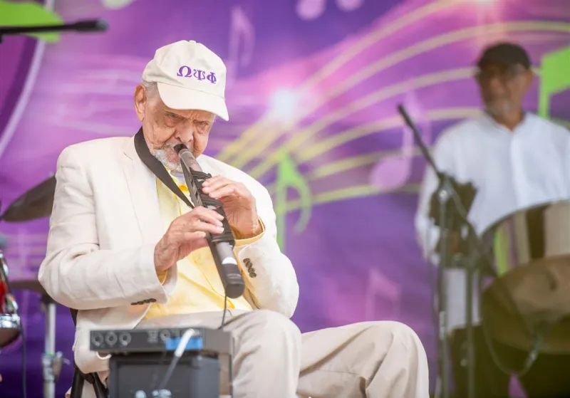 103-year-old retired judge keeps Pittsburgh's jazz tradition alive