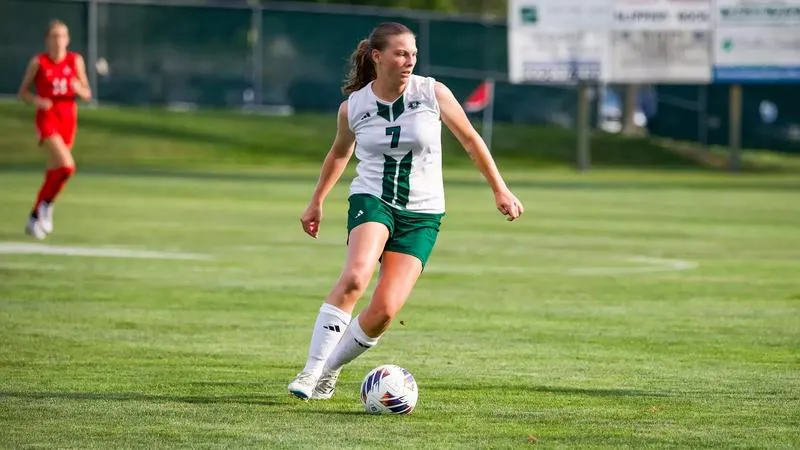 Rock pulls away in second half, beats Clarion 6-2