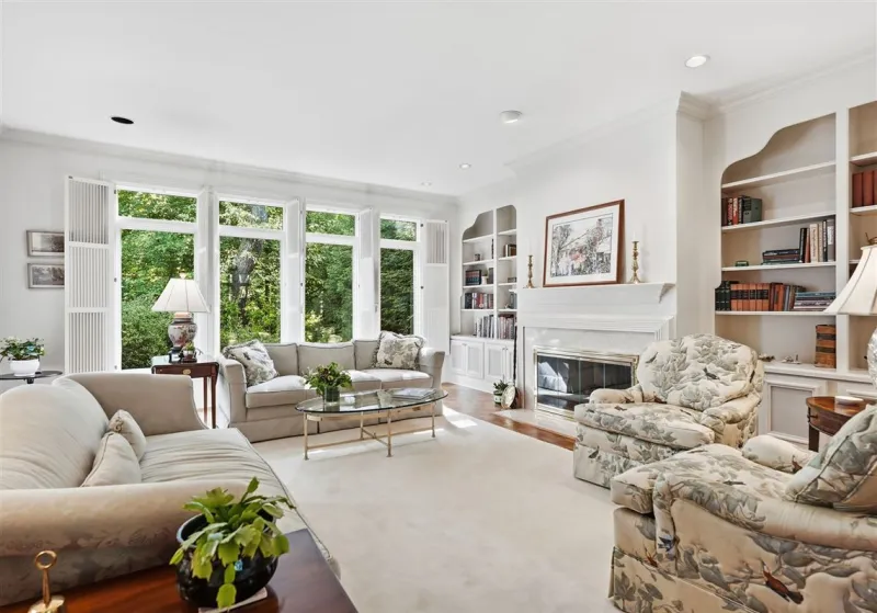 Buying Here: Fox Chapel townhome with an elevator priced at $1.25 million