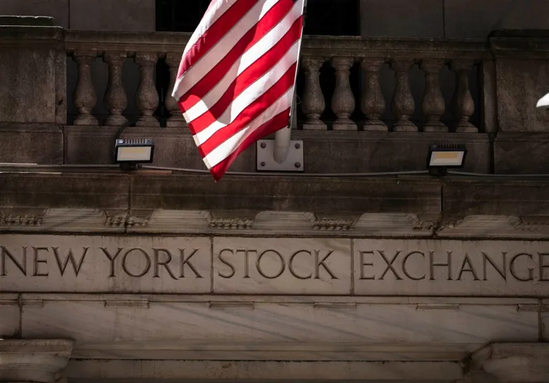 Wall Street drifts lower as bond yields rise and oil prices swing