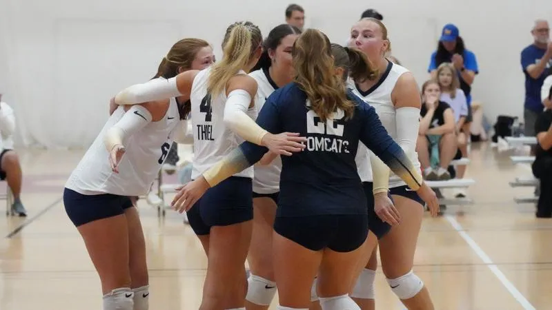 Tomcats fall to CWRU