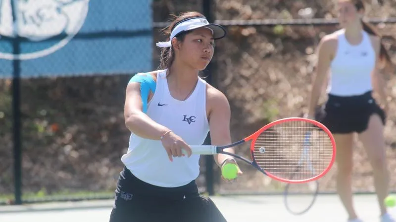 Women's Tennis Knocks Off Southern Virginia in First Match of Season