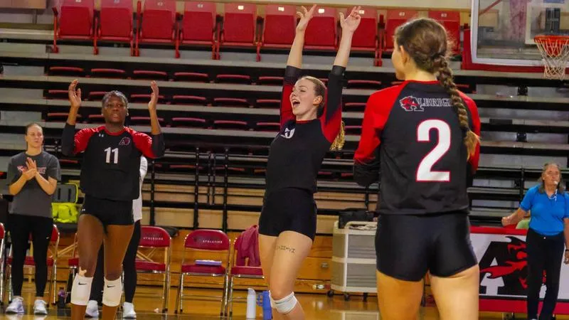 Volleyball Opens Tri-Match On Fire against Delaware Valley