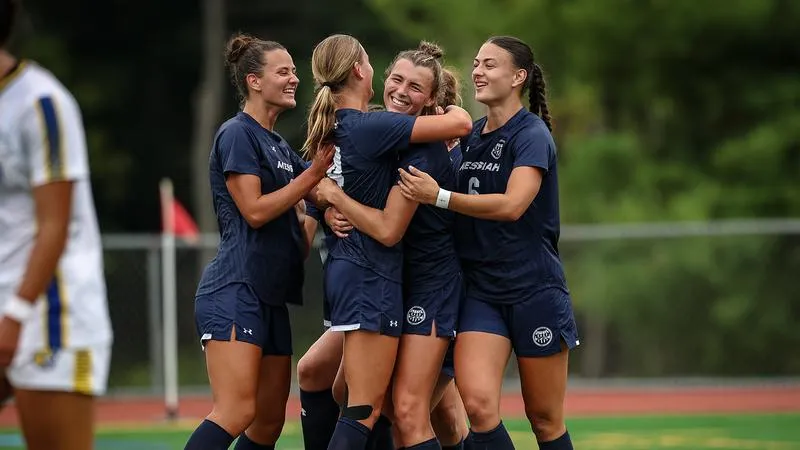 Williams' Game-Winner, Strong Defense Leads No. 9 Women's Soccer Past Cougars