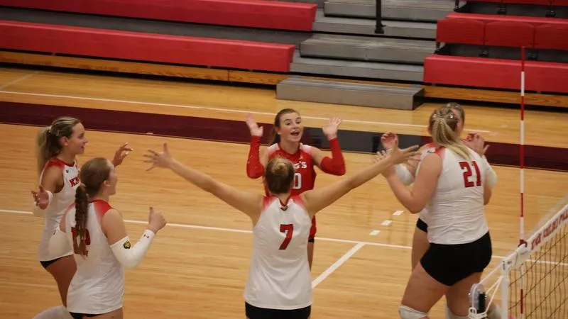 Women's Volleyball Takes Down Rutgers-Newark, Wilson in Saturday Tri-Match