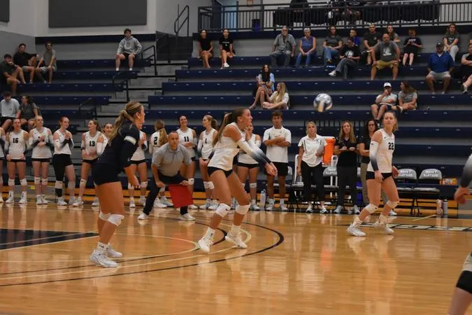 Mounties Survive Five-Set Thriller at Pitt-Bradford to Begin AMCC Play