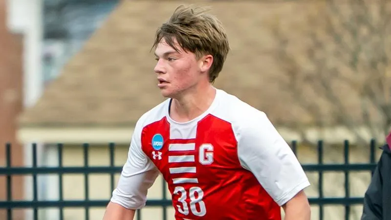 Grove City blanks Bearcats, 4-0
