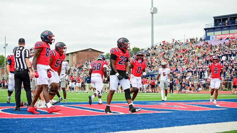 RECAP: Football goes toe-to-toe with No. 12 IUP but comes up just short, falling 28-26