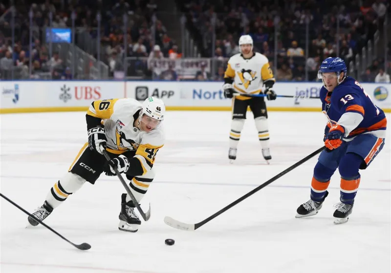 Penguins forwards Blake Lizotte and Oliver Okuliar are out week to week with injuries
