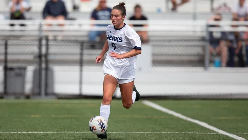 Women's Soccer Drops Match to FDU-Florham