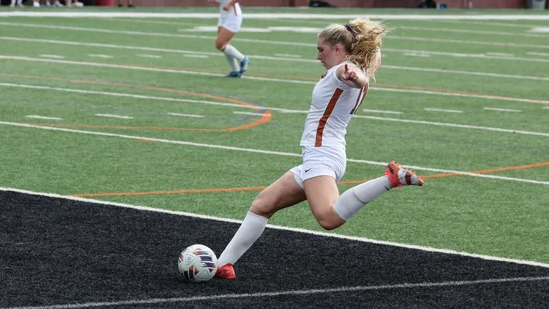Women's soccer shuts out Bethany in PAC play