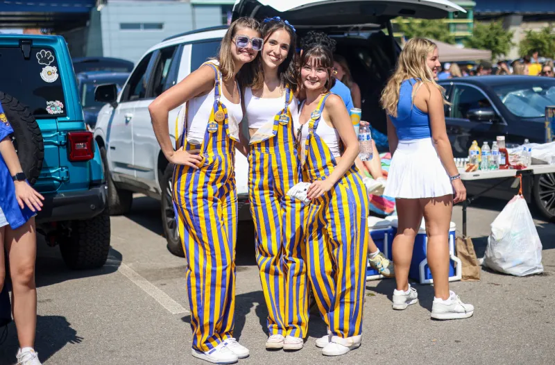 Point-Counterpoint: Should you tailgate before or after the game?