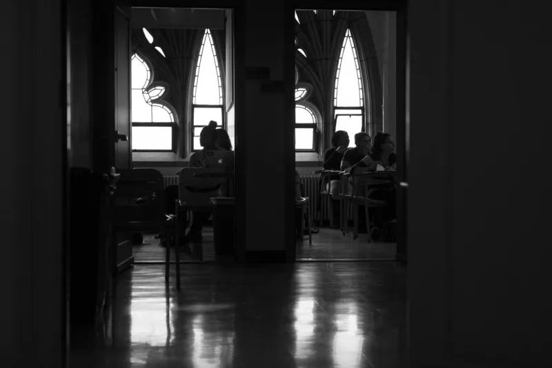 Increased course caps in the English department raise concerns among professors