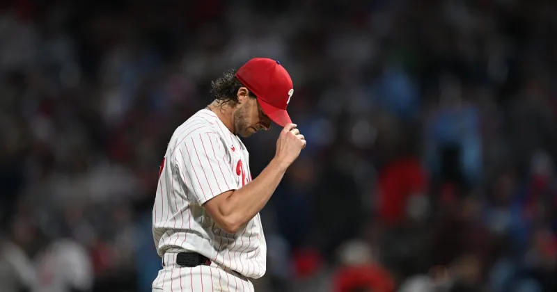 Phillies' playoff clincher delayed another day after Brewers win 99th game of season