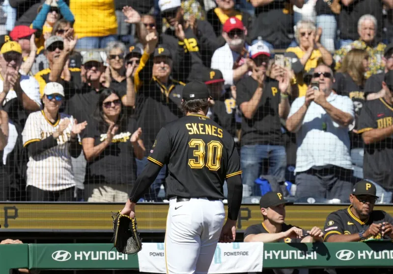 Paul Skenes ends his season with his 200th strikeout, helping the Pirates to win No. 81