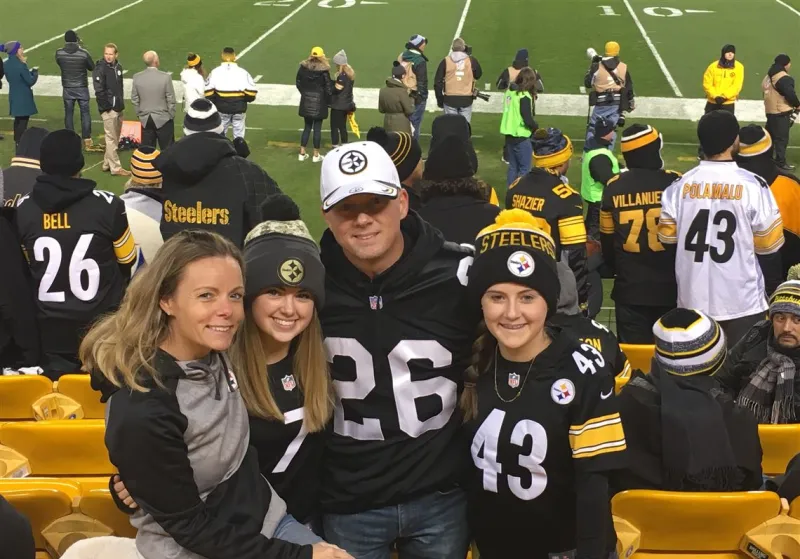 This Steelers fan helped clean up New York after 9/11. He'll celebrate his retirement at Sunday's game.