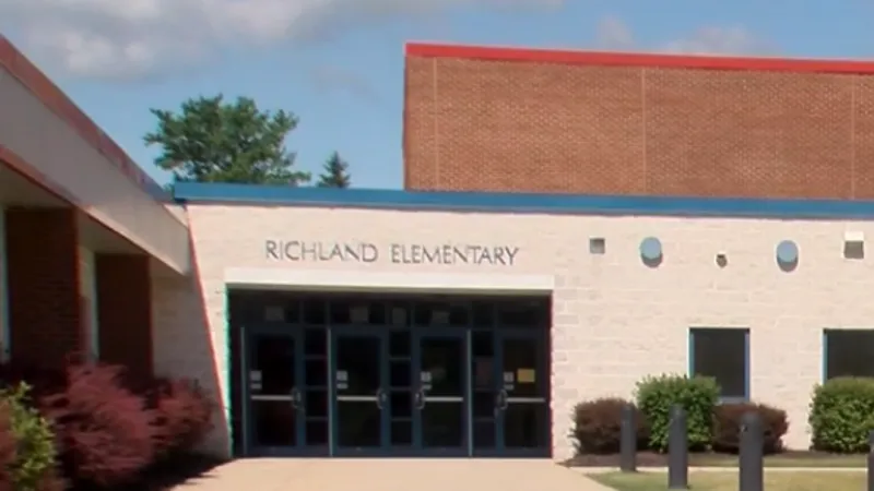 Officials: Parent accused of 'disrupting' dismissal at Richland Elementary; prompts police