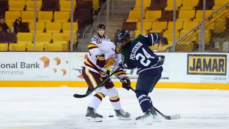 No. 14/15 Women's Ice Hockey Falls in Game 1 of Duluth Road Series