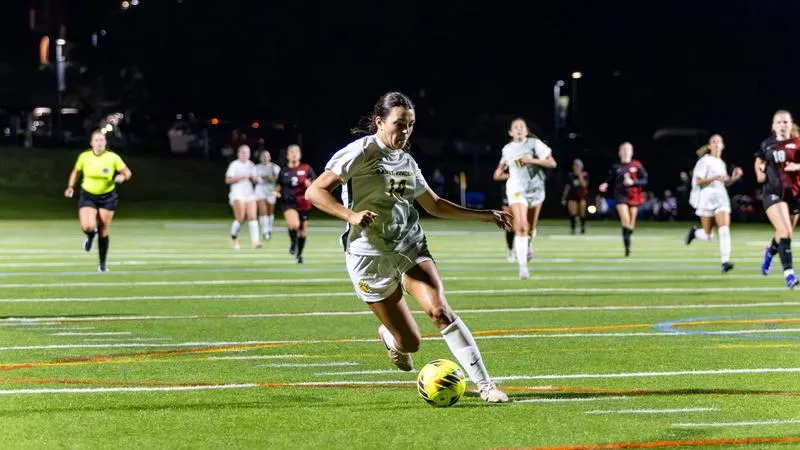 Koller, Kerr lead Bearcats past W&J, 2-0