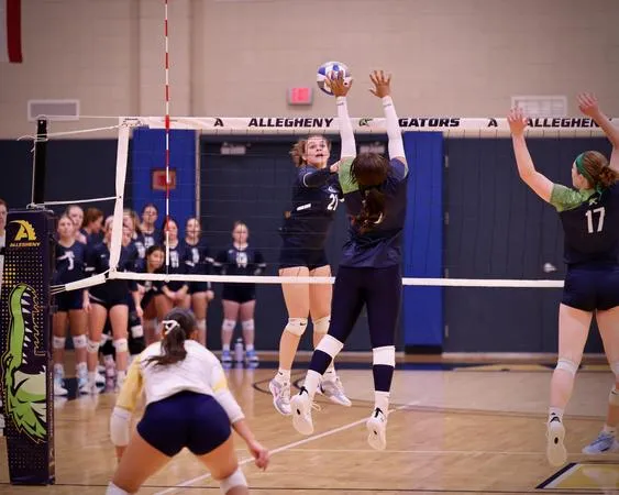 Thiel opens PAC play with sweep at Waynesburg