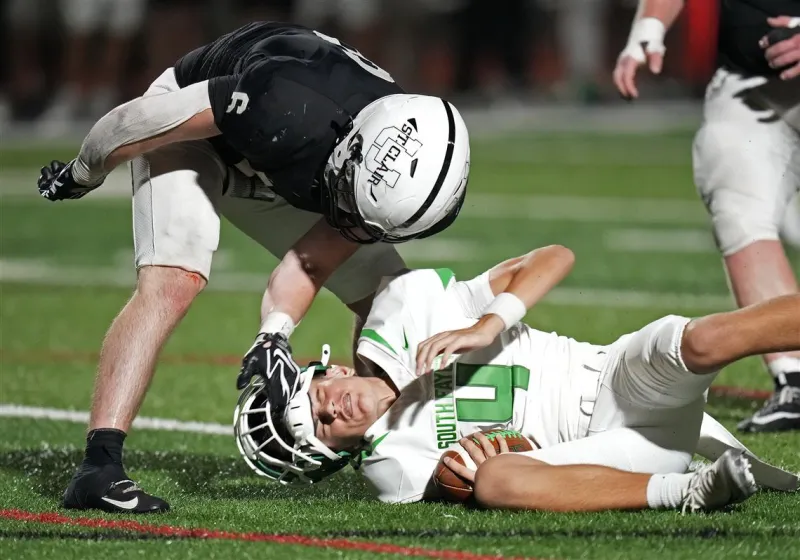 Upper St. Clair shuts down South Fayette, limits Lions on offense