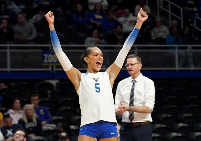 Pitt volleyball standouts Olivia Babcock and Blaire Bayless will be back in 2027