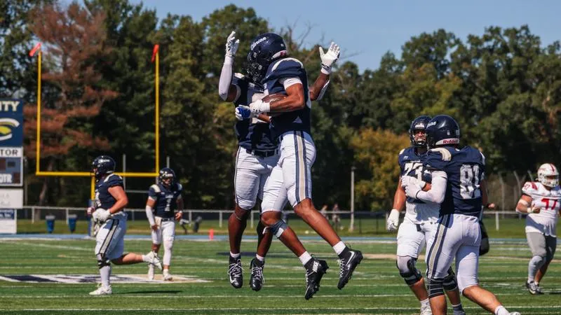 Football Disarms Fighting Scots in 30-19 Win