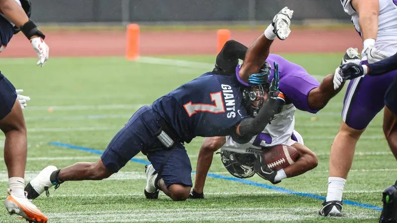 Football Competes Against Nationally-Ranked Wisconsin-Whitewater