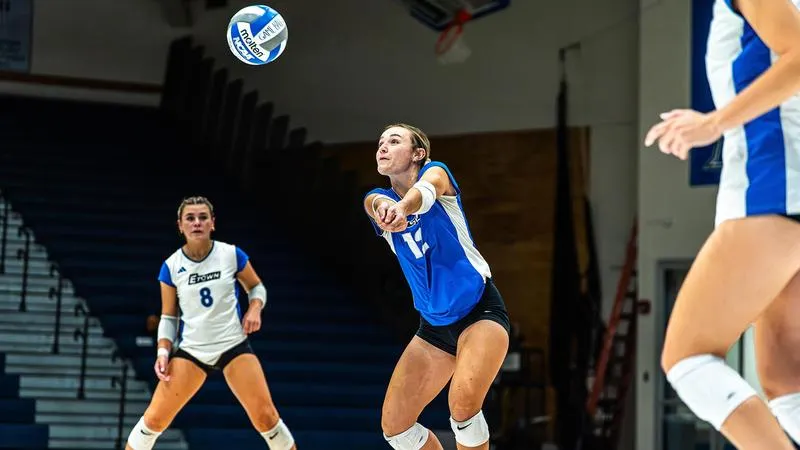 Women's Volleyball Splits with Marymount (Va.) and Rowan