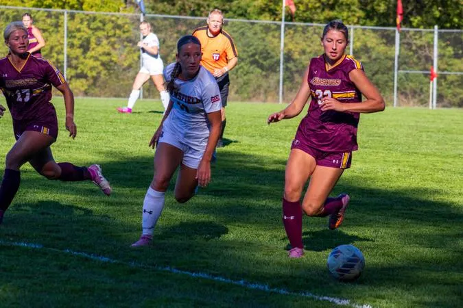 Mansfield Suffers Setback in Defensive Battle Against Shepherd