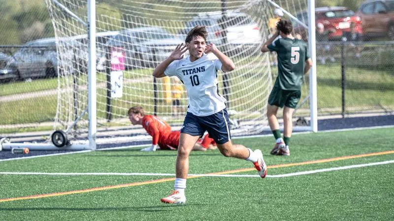 Men's soccer draws with Franciscan