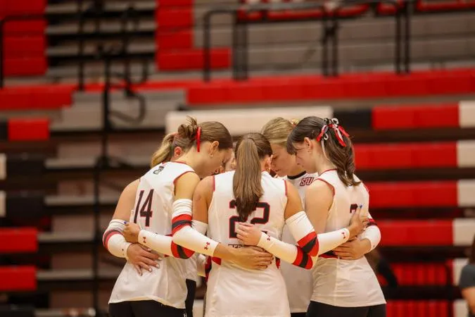 Women's Volleyball Loses Home Opener Against Grove City