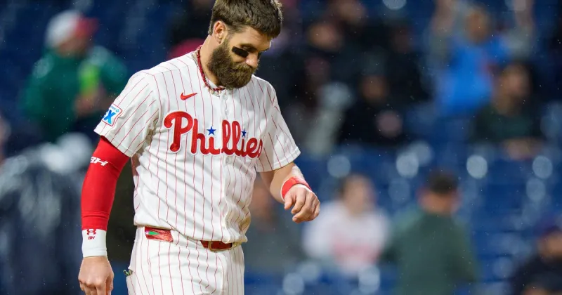 Phillies lose 4th straight game in last-week collapse, will play for NL wild card in season finale