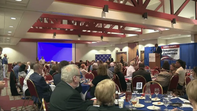 Lt. Governor Austin Davis makes campaign stop in Johnstown