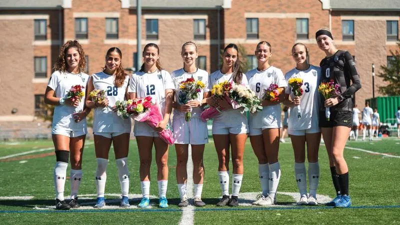 Women's Soccer Celebrates Senior Day; Falls to New Haven