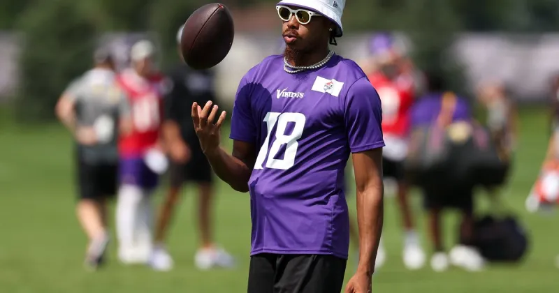 Fantasy football injuries: Updates on Justin Jefferson, Baker Mayfield, De'Von Achane and more