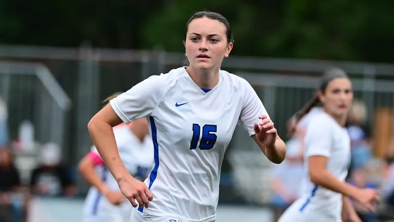 Simmons, McGlinchey Help Women's Soccer Surge By Crusaders