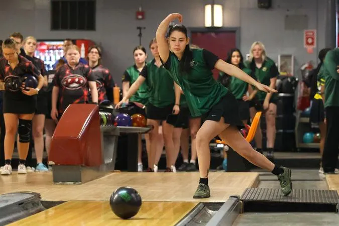Women's bowling picked first in AMCC Pre-Season Poll; Nicholls named Pre-Season Player of the Year