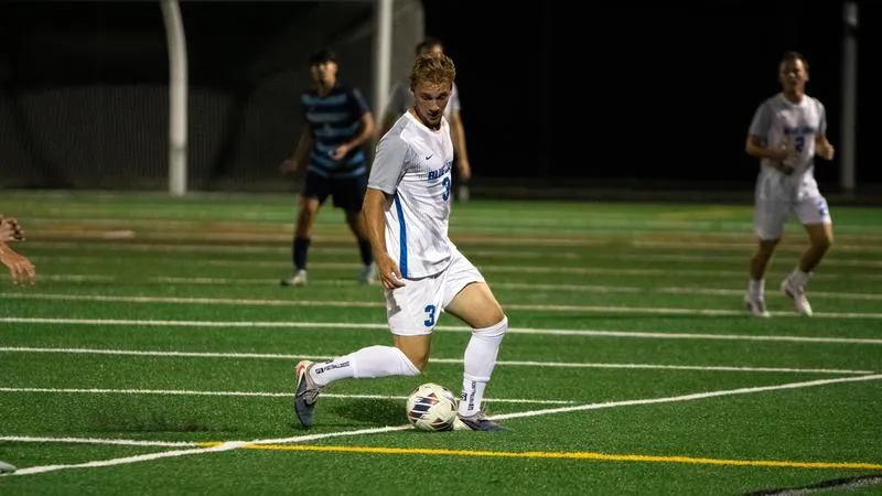 Blue Jays beaten by Dutchmen