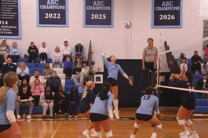 Women's Volleyball Defeats Keystone 3-1 in Home Match