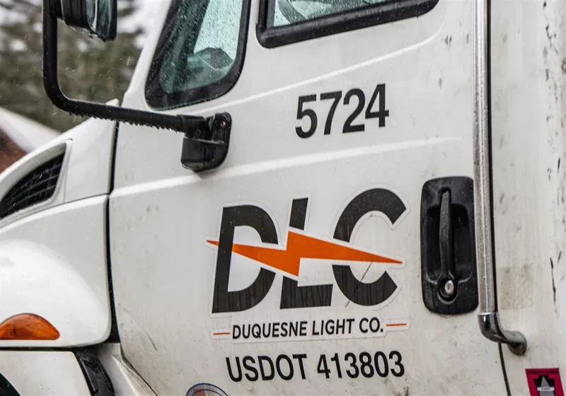 As strike clock counts down, Duquesne Light's union says it has lost confidence in management