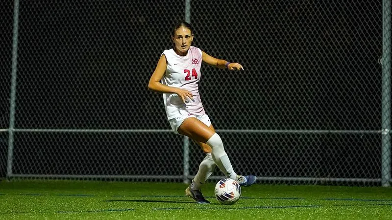 RECAP: Women's Soccer claims road shutout at Mansfield, 4-0